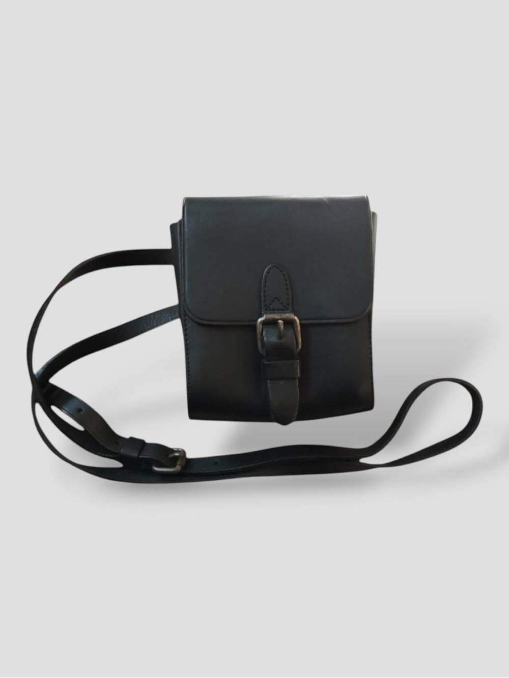 Vintage The Limited Crossbody Bag Black Leather Buckle Flap Classic Casual Retro